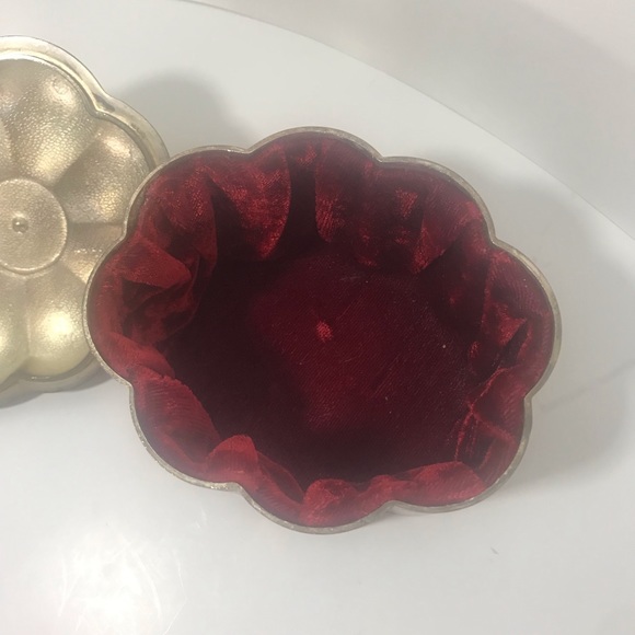 VTG Godinger Silver Co. Silver Plated Red Velvet Lined Jewelry Trinket Box, 1994 - Picture 10 of 16